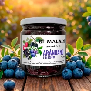 Tarro de mermelada de arándanos sin azúcar